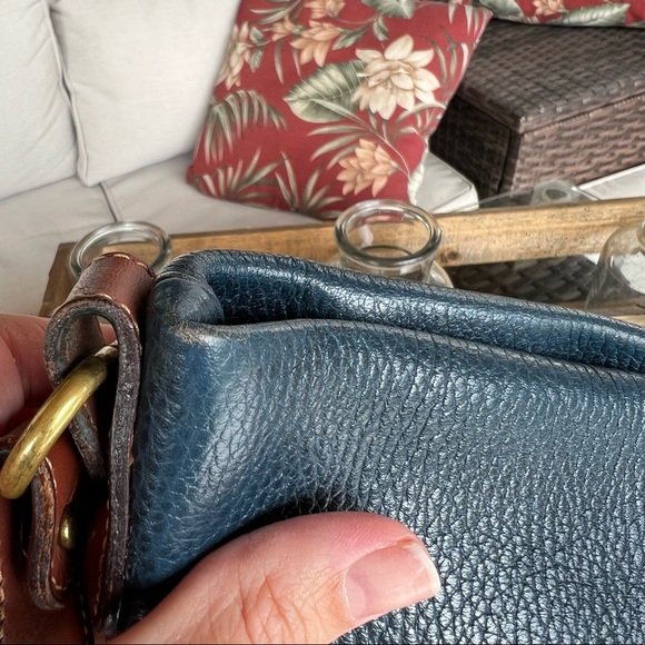 Vintage Coach #4232 Sheffield Bucket Navy with Tan Trim Sheridan Bag - Picture 8 of 10